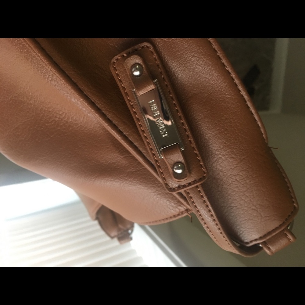 Nine West - Picture 3 of 3